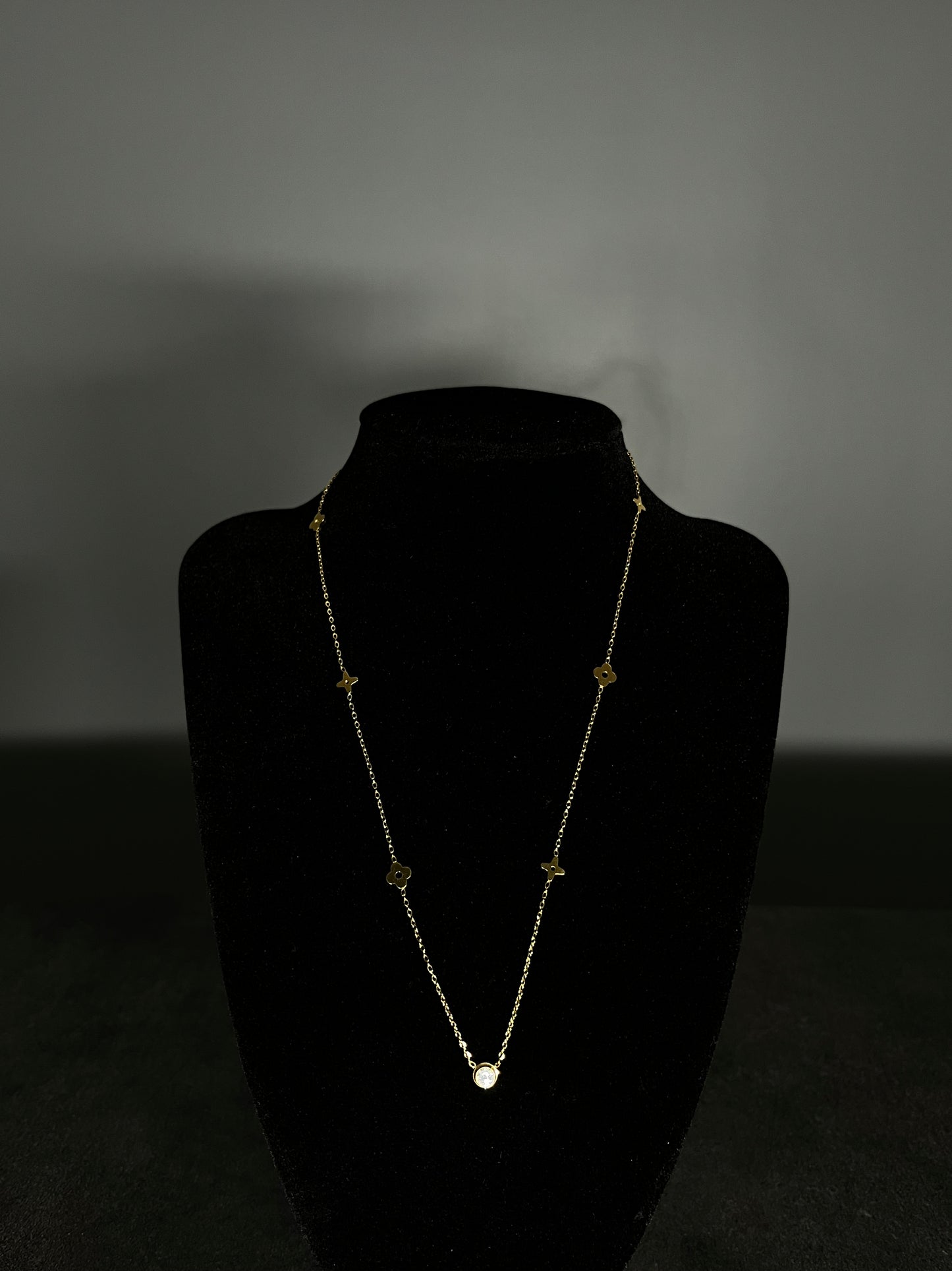 Collier Nova Élégante